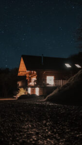 liddel-water-lodges-starry-sky